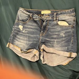 Bullhead shorts